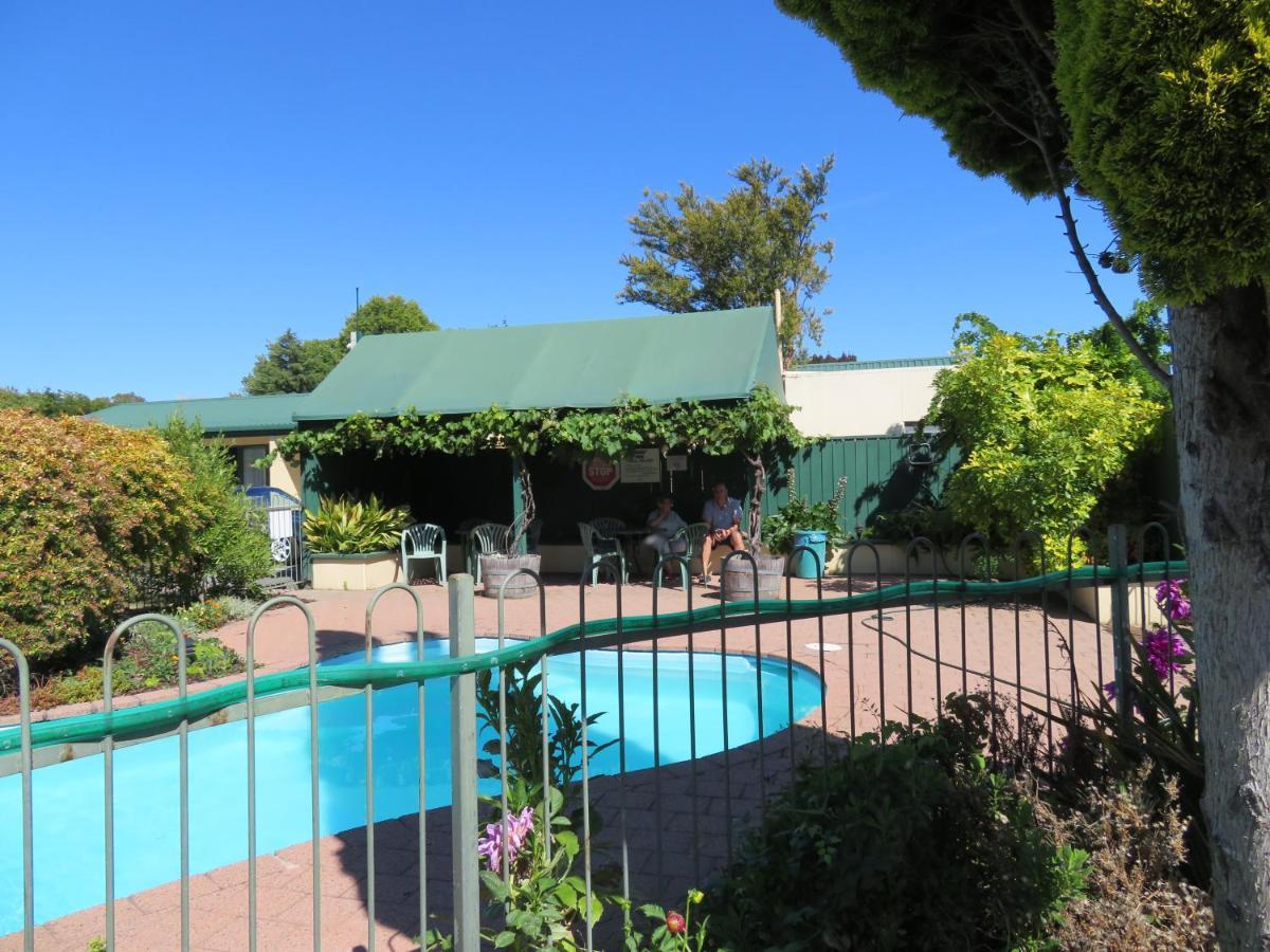 Commodore Court Motel Blenheim Esterno foto