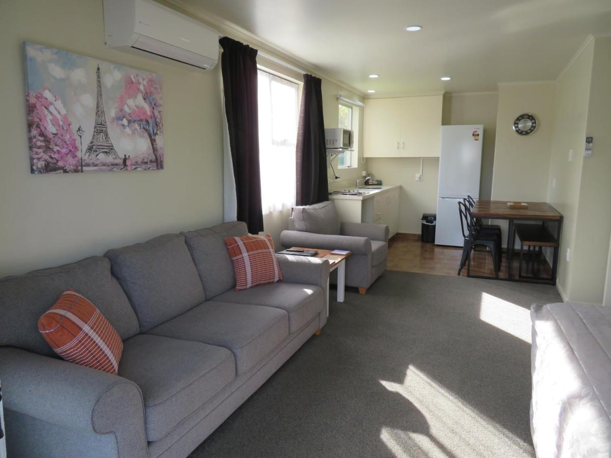 Commodore Court Motel Blenheim Esterno foto